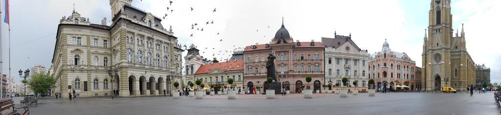 Family Top Rooms Bela Lada Sobe Novi Sad Dış mekan fotoğraf