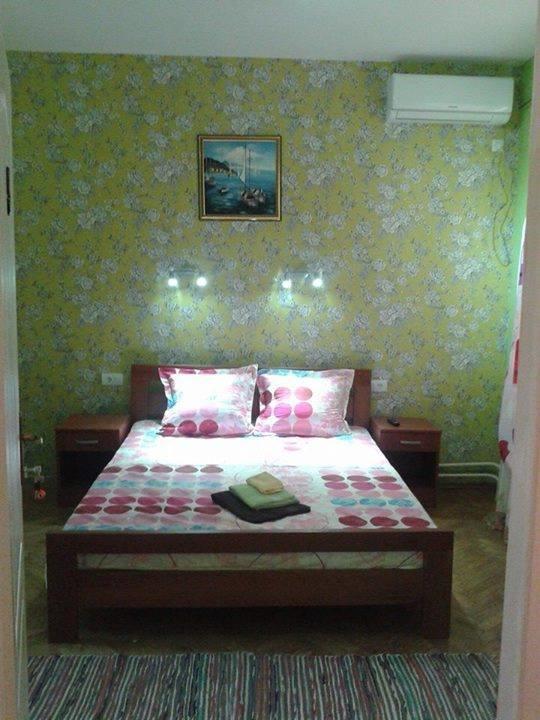 Family Top Rooms Bela Lada Sobe Novi Sad Oda fotoğraf