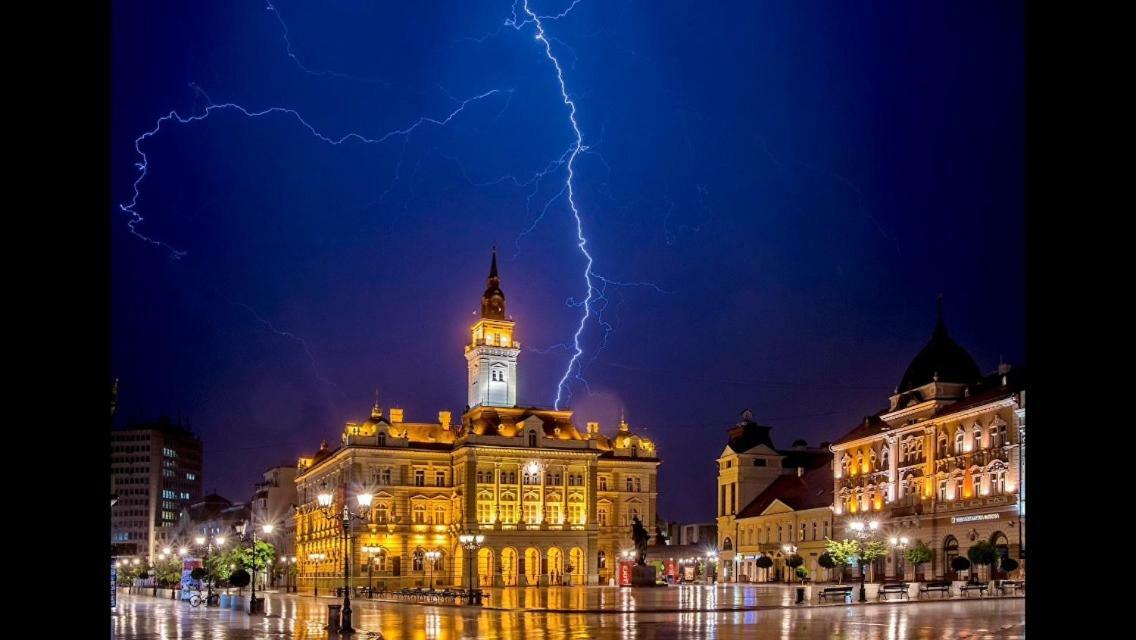 Family Top Rooms Bela Lada Sobe Novi Sad Dış mekan fotoğraf